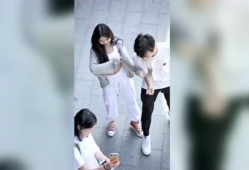 宅男小视频,揭秘现代宅文化的娱乐新宠