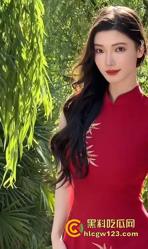 高颜值巨乳网红【刘斯斯】性爱视频流出 极品大奶 诱惑反差 男友鸡巴进去了还不满足扭来扭去的 骚出天际！-7